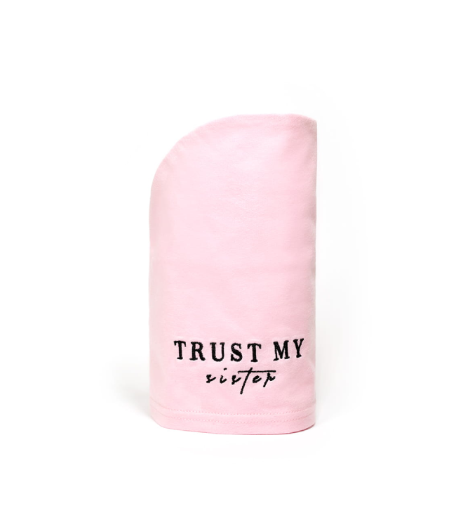 TRUST MY SISTER - bawełniany ręcznik do ploppingu i odciskania nadmiaru wody z włosów w kolorze różowym min 1
